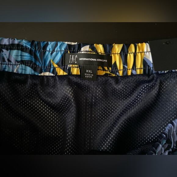 INC INTERNATIONAL CONCEPTS Navy Floral Swim Trunks Mens sz XXL (NWT) - Picture 3 of 8